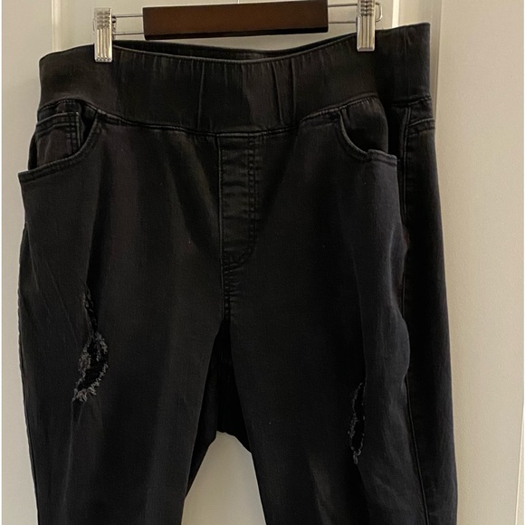 Fashion To Figure Plus Size Jeans - Picture 8 of 8